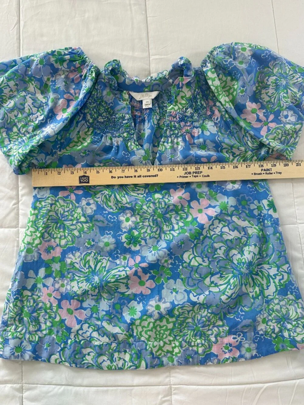 Lilly Pulitzer Blue Floral Smocked Puff Sleeve Lourdes Blouse XS Cotton Blend